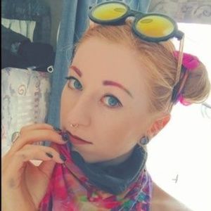 Meet your Posher, Ashlee